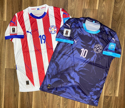 Promo dos Camaisetas de la Albirroja con el logo Bordado